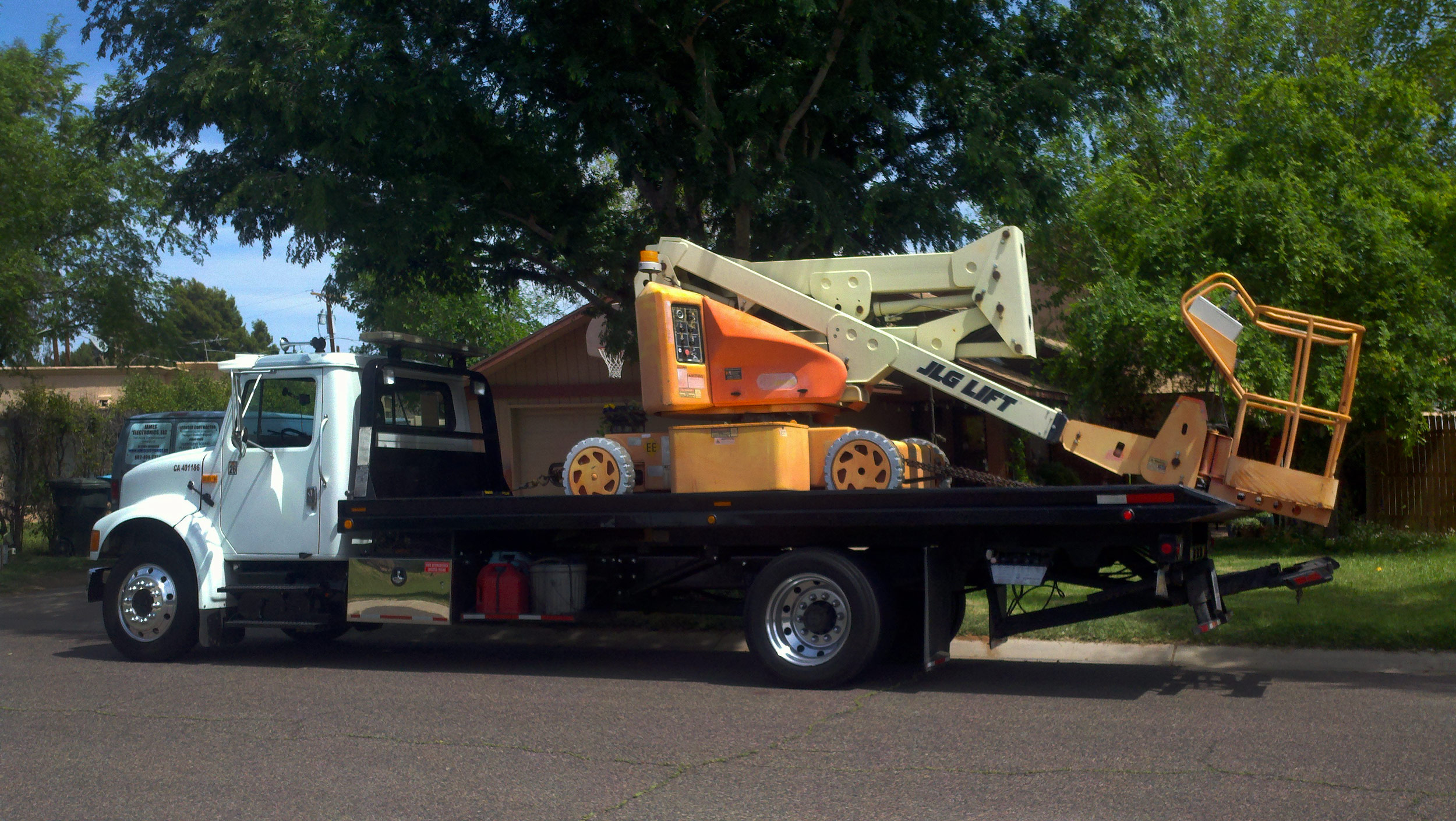 Affordable Towing & Emergency Roadside Services in Tempe AZ